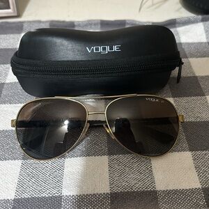 Polarized Vogue women’s aviators for sale